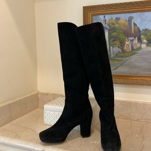 Christian Lacroix black suede boots. Size 37